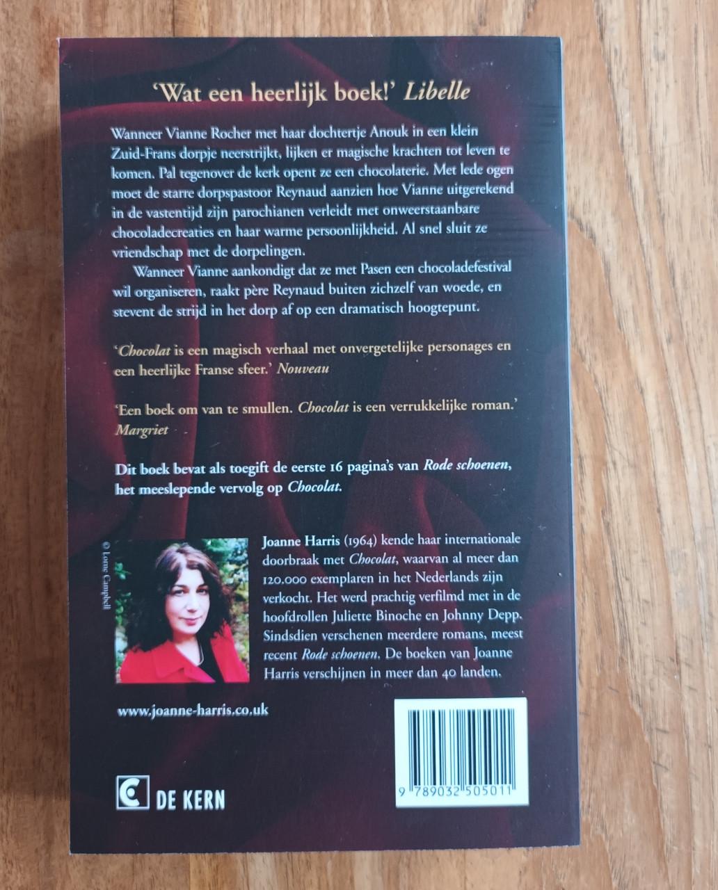 2 boeken: Chocolat en Rode schoenen, beide van Joanne Harris