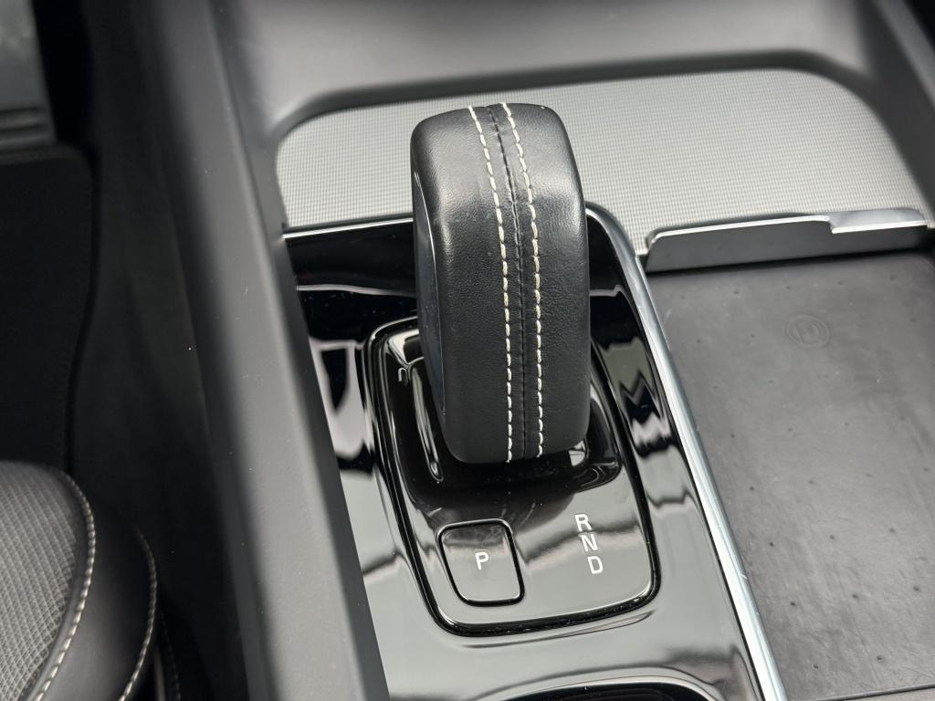 Volvo XC60 t6 340pk recharge r-design| adap.cruise| panodak| 22''lm| camera