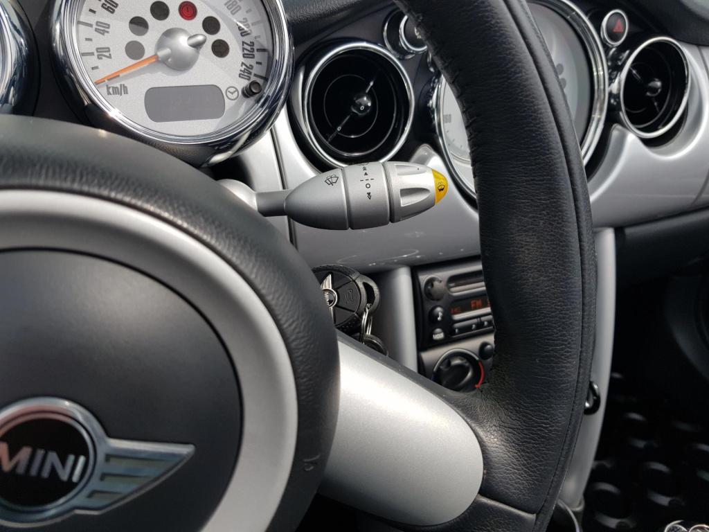 Mini Cooper Cabrio mini 1.6 chili leer.