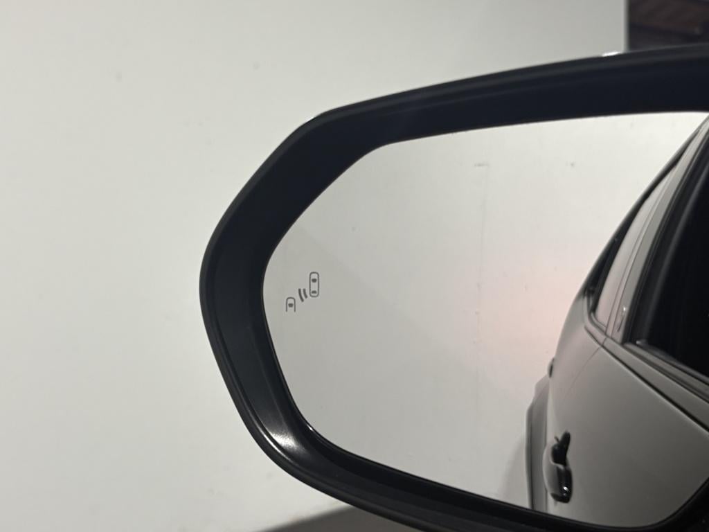 Toyota Yaris Cross 1.5 hybrid team d | navi | pdc | bsm | winterpakket