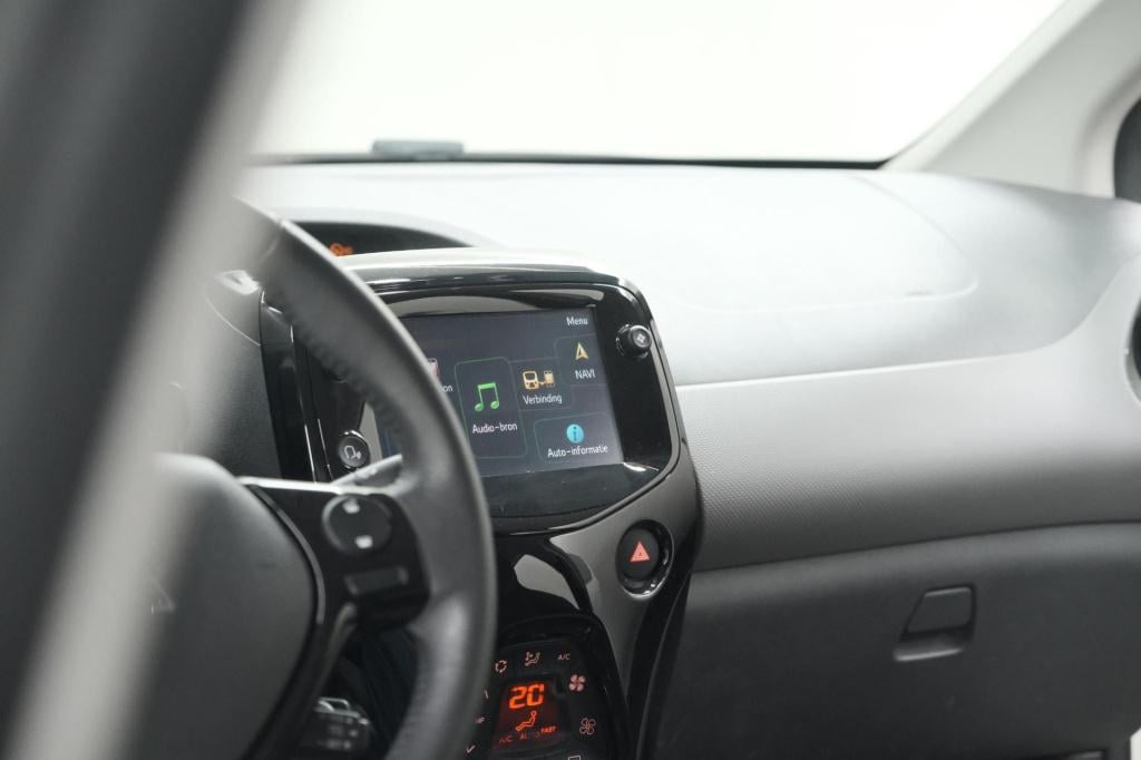 Peugeot 108 1.0 e-vti allure top! | elektrisch vouwdak | camera | navigatie