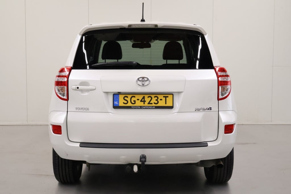 Toyota Rav4 2.0 vvti executive business