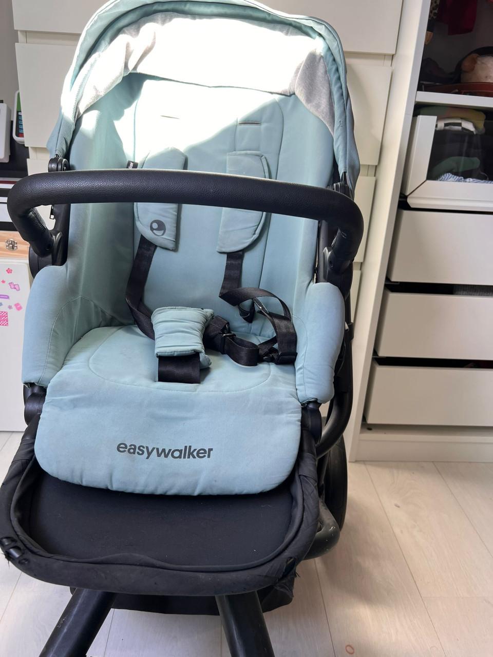 Easywalker Harvey2 Compleet - Coral Green incl regenhoezen. €175,-