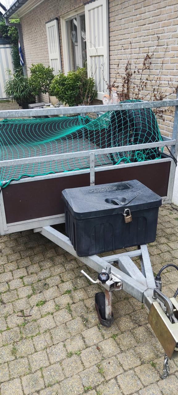 Goede nette aanhanger 190 x 120 + reserve wiel, bergbak, net, disselslot