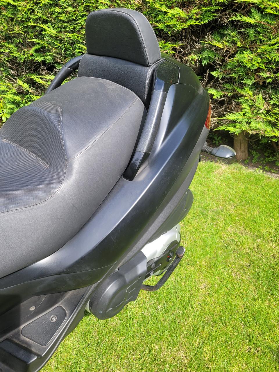 Aangeboden: Prachtige 2010 Piaggio MP3 - Klaar voor de zomer!
