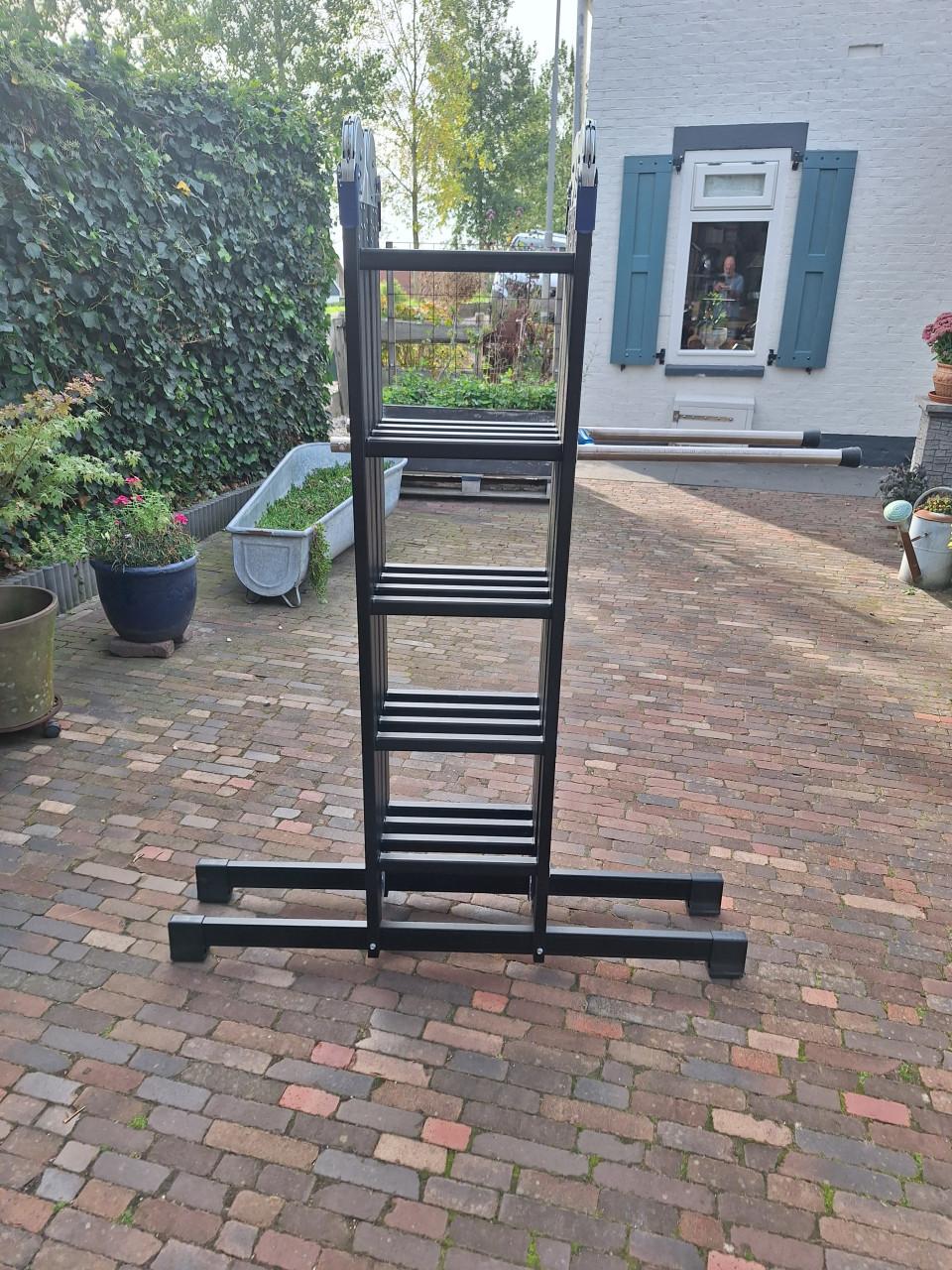 Ladder