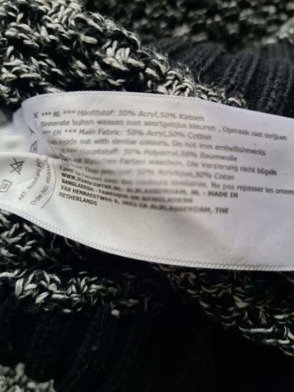 Zwart ,gemêleerde gebreide trui van Chief  Maat L