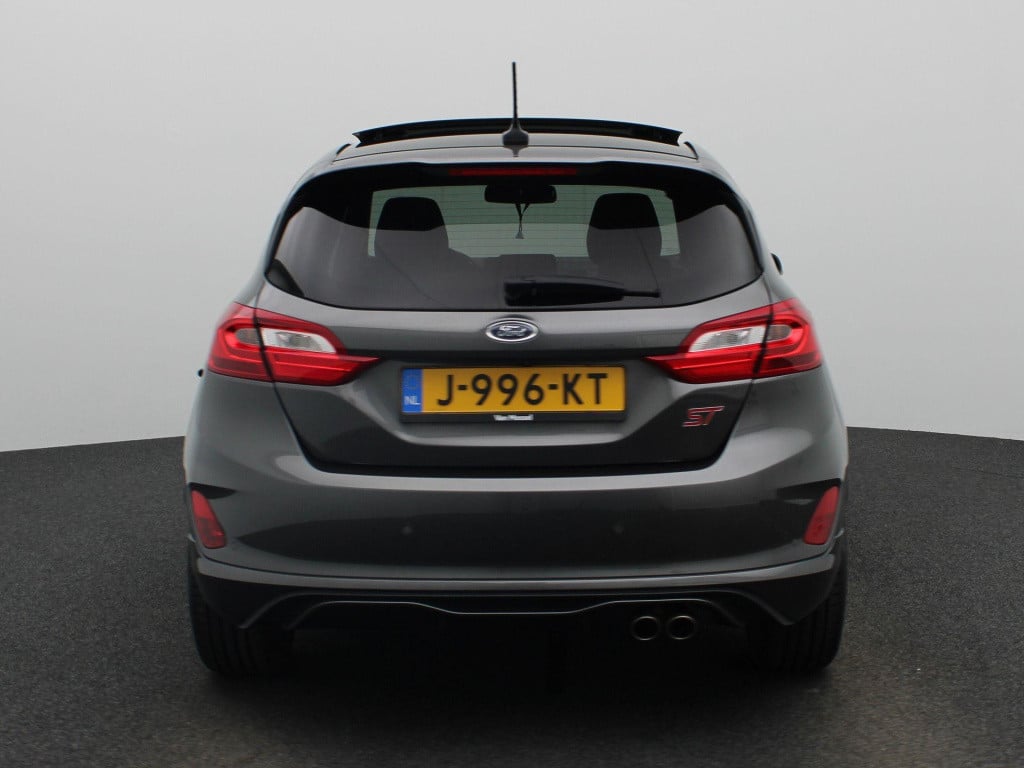 Ford Fiesta 1.5 ecoboost st-3 panoramadak | winterpack | b&o soundsystem | 