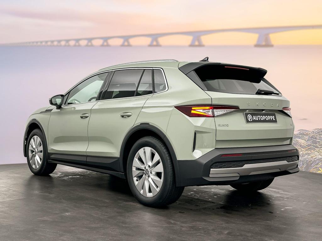 Skoda Elroq business edition tour elektromotor 210 kw / 286 pk