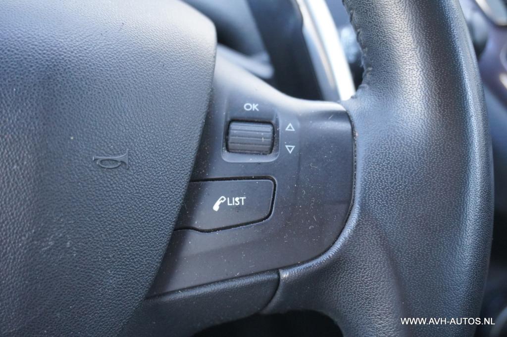 Peugeot 2008 1.2 vti active pack premium automaat