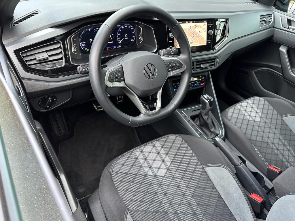 Volkswagen Taigo 1.5 tsi 150pk dsg r-line | trekhaak | iq light | camera | 