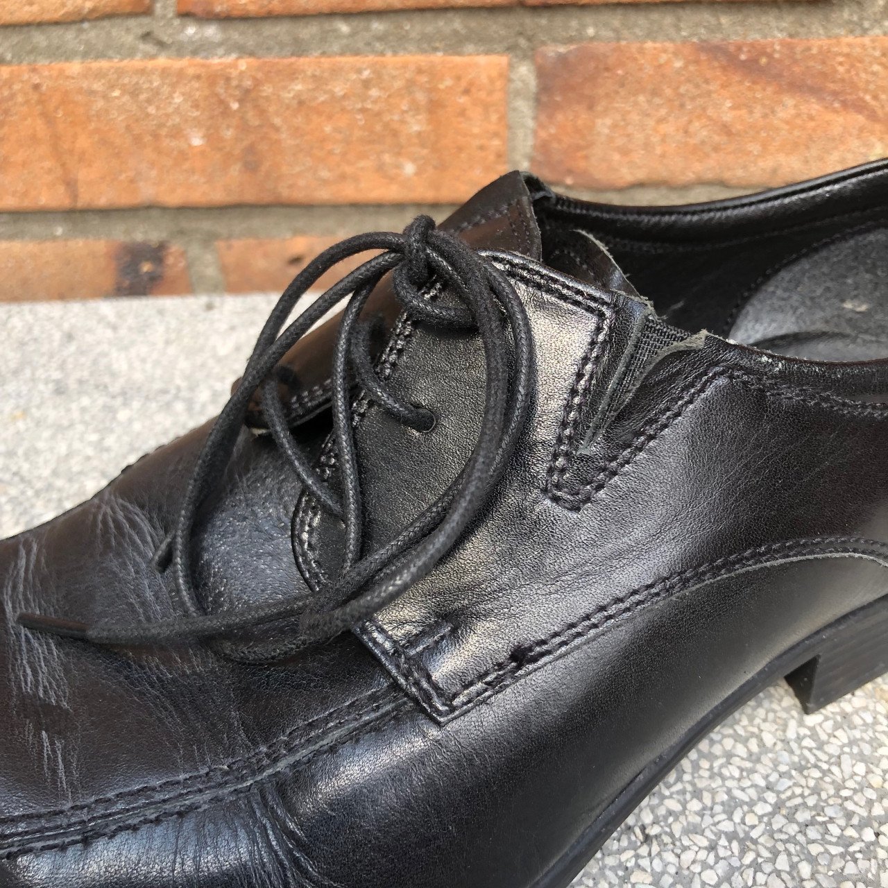 Clarks maat 8 is 42.