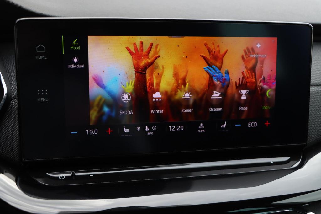 Skoda Octavia combi 1.4 tsi iv phev sportline business | soh 91,1% |