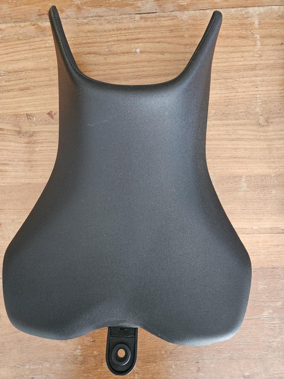 Origineel zadel voor Suzuki GSX 8S