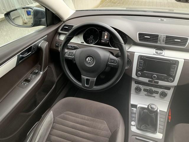 Volkswagen Passat variant 1.6 tdi highline | navi | alcantara | stoelverwar
