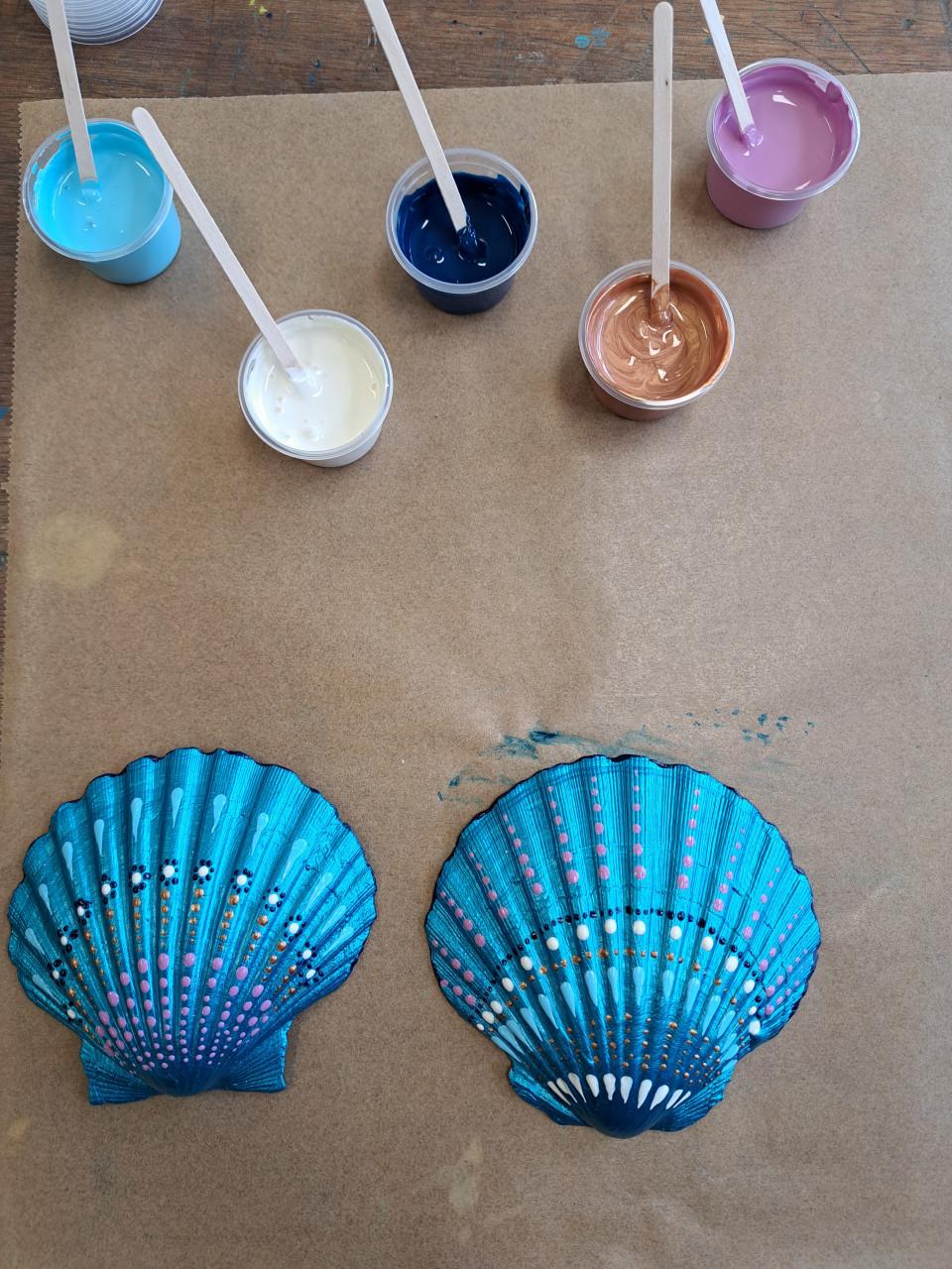 Workshop Stippen op Sint-Jacobsschelpen