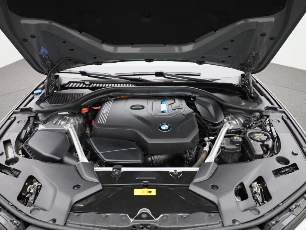BMW 5 Serie touring 530e executive | automaat | leder | navigatie | stoel v