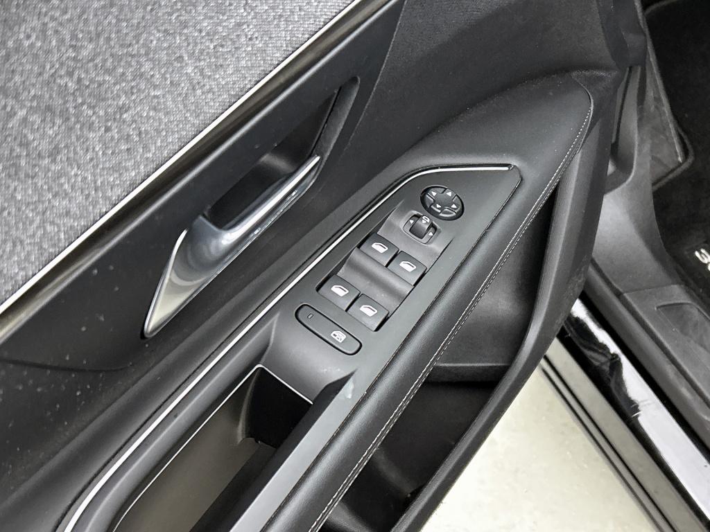 Peugeot 3008 130 pk automaat premium avantage elektrische achterklep | stoe