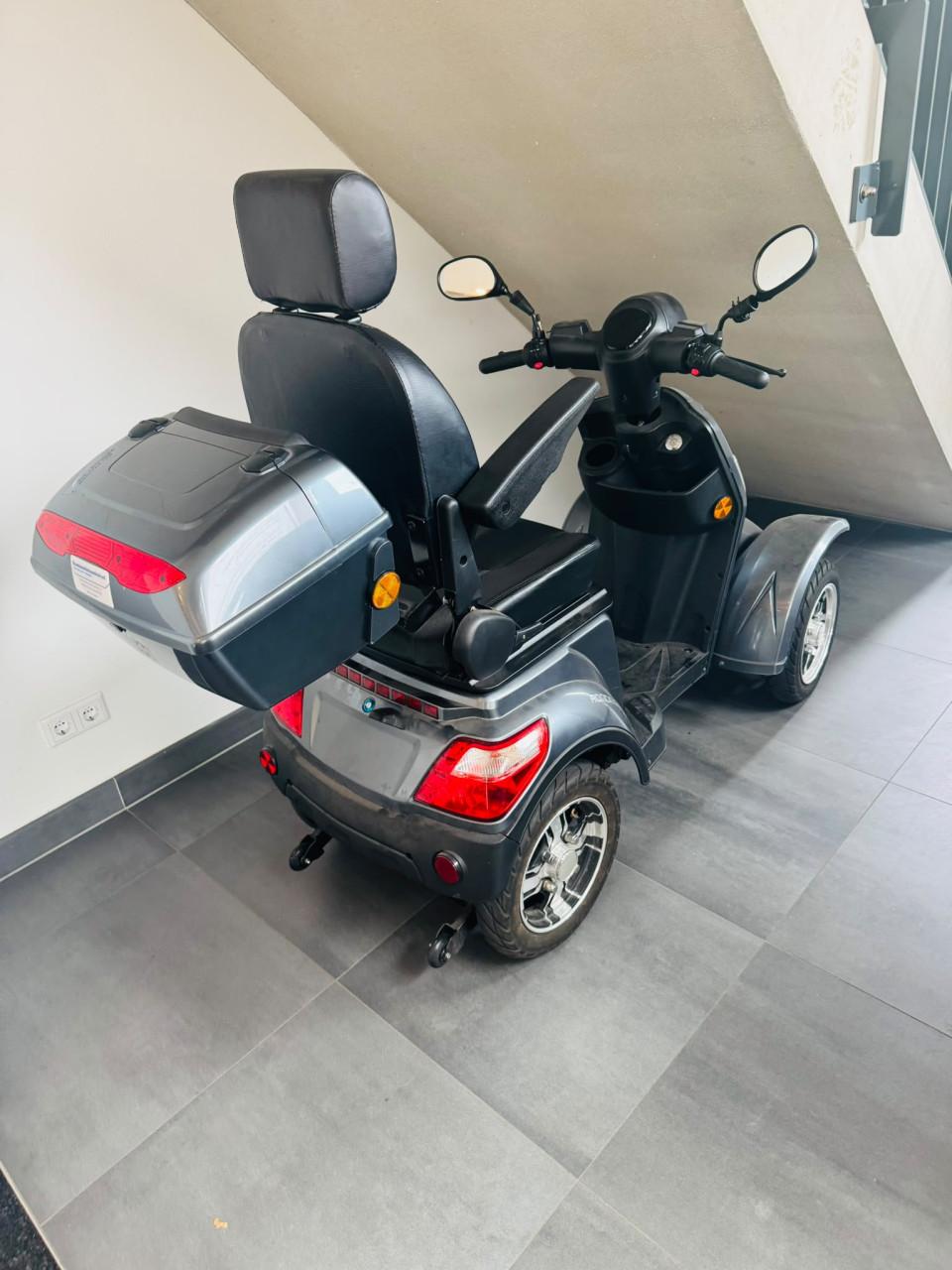Scootmobiel