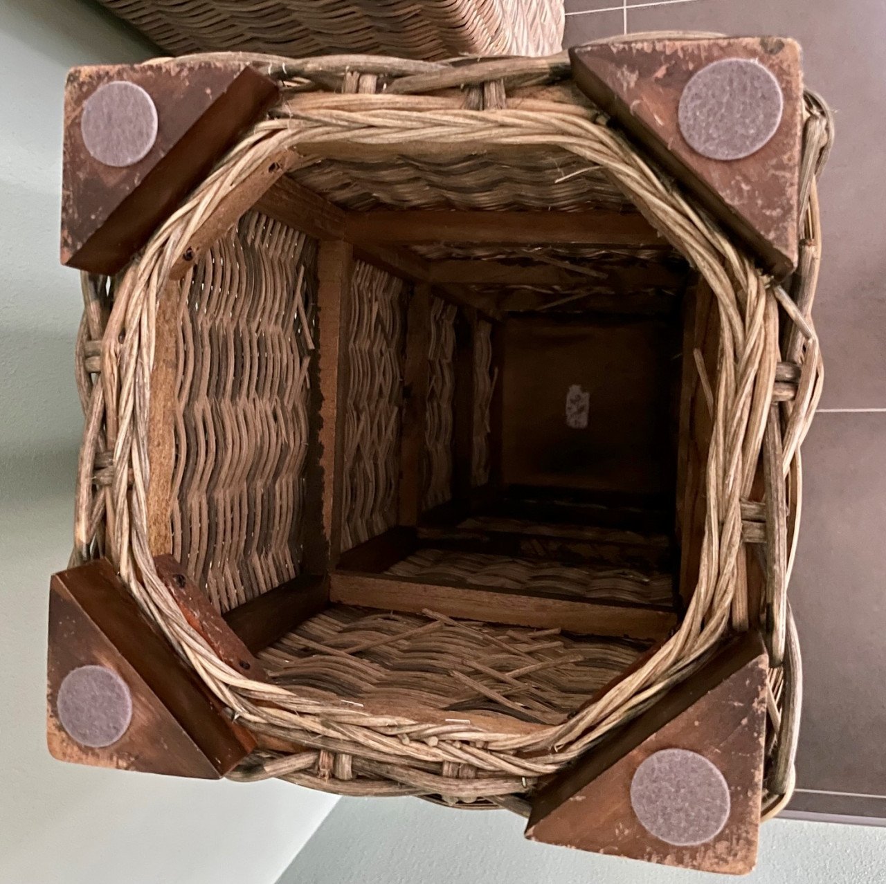 2 PRACHTIGE WICKER ZUILEN 30X30X110CM