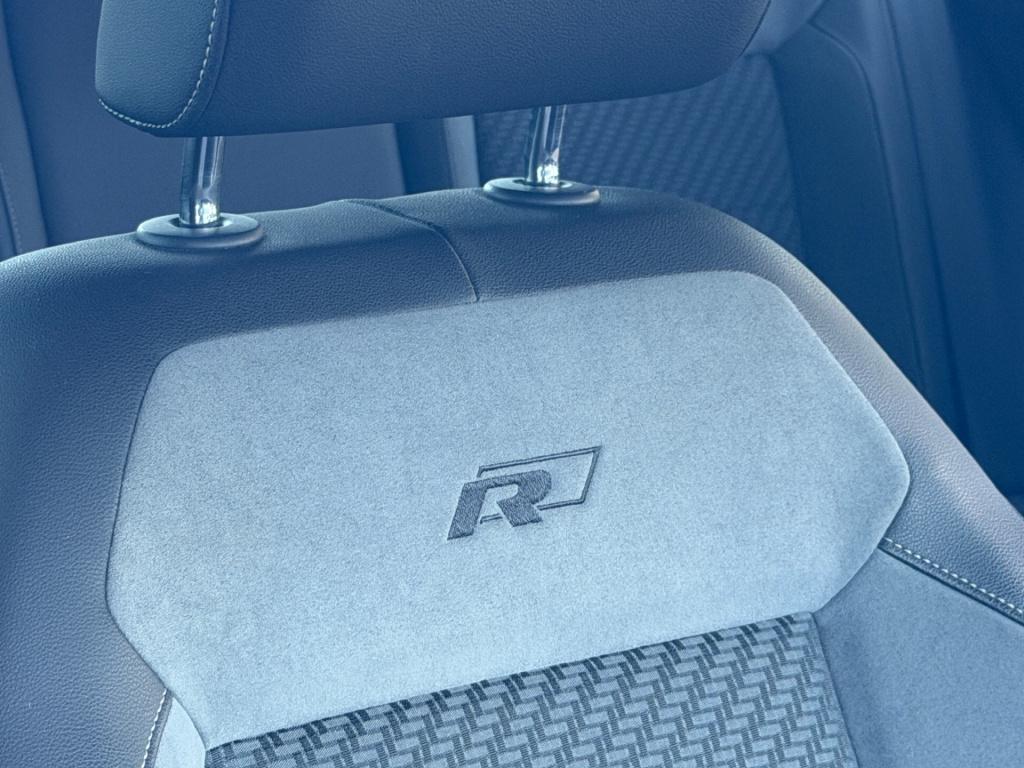 Volkswagen T-roc 1.5 tsi 150pk dsg 2x r-line | virtual | camera | dode hoek