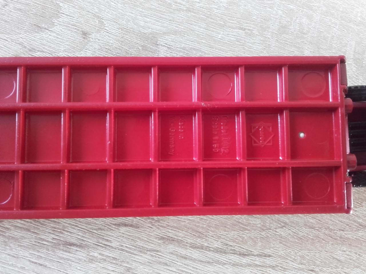 Volvo met dieplader van Conrad.