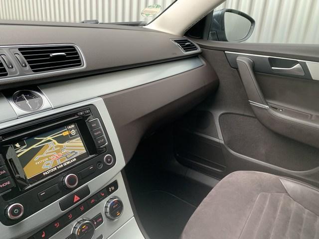 Volkswagen Passat variant 1.6 tdi highline | navi | alcantara | stoelverwar