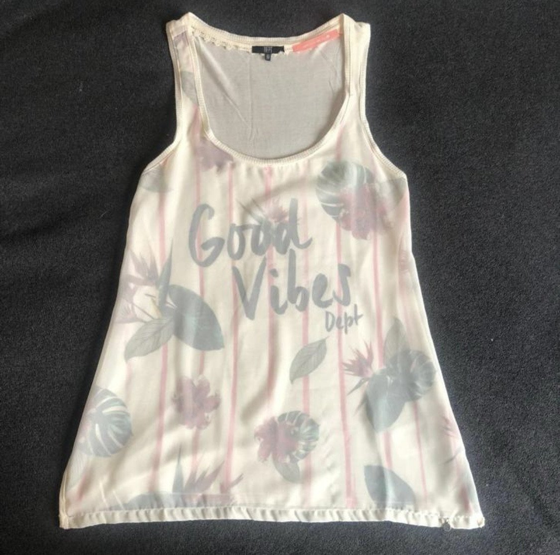 Kleding pakket truien en t-shirts maat XS