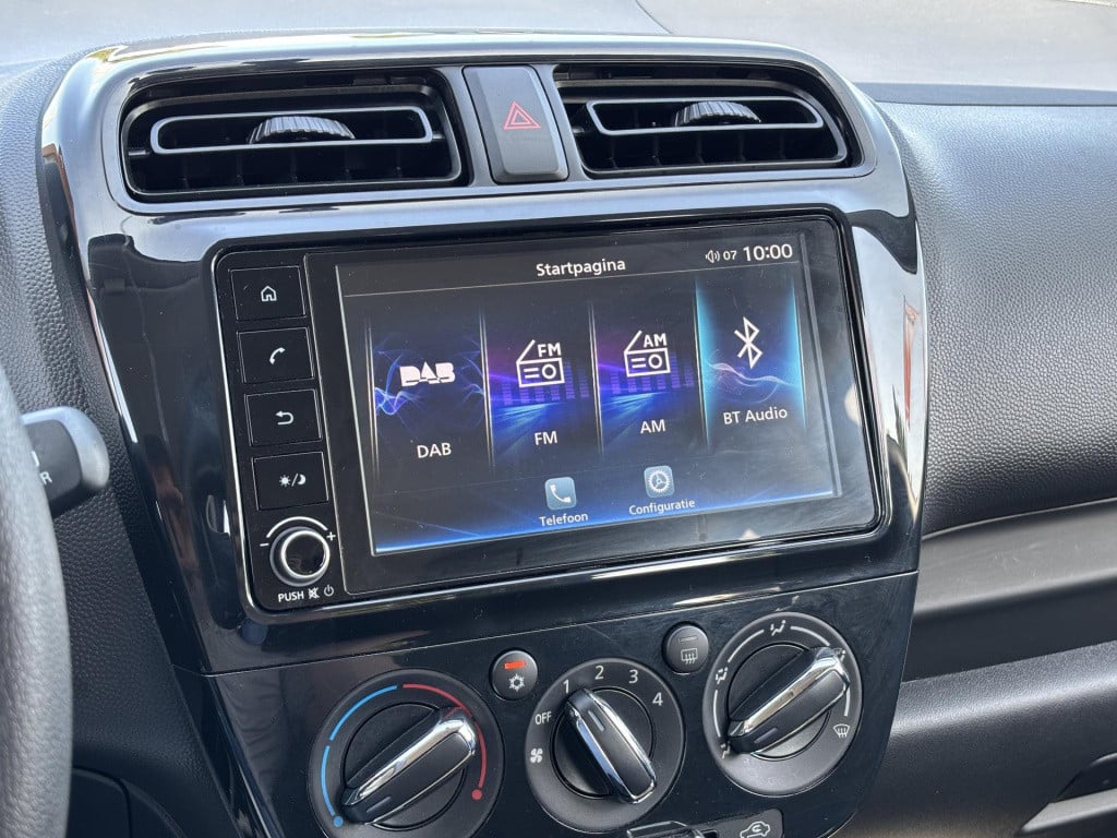 Mitsubishi Space Star 1.2 connect+