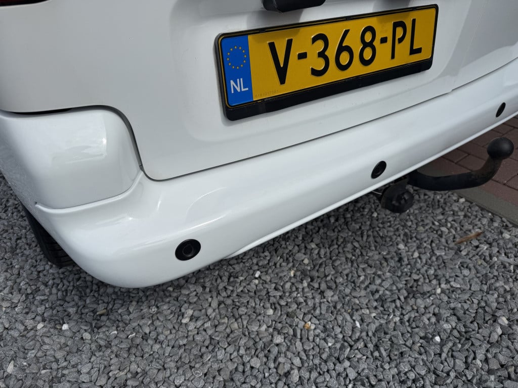 Peugeot Partner 120 1.6 bluehdi 75 l1 premium pack 3-zitter