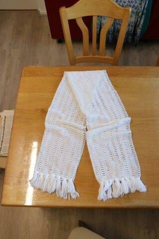 Stola – omslagdoek - sjaal Euro 10,00 Breedte: 42 cm Lengte: 150 cm