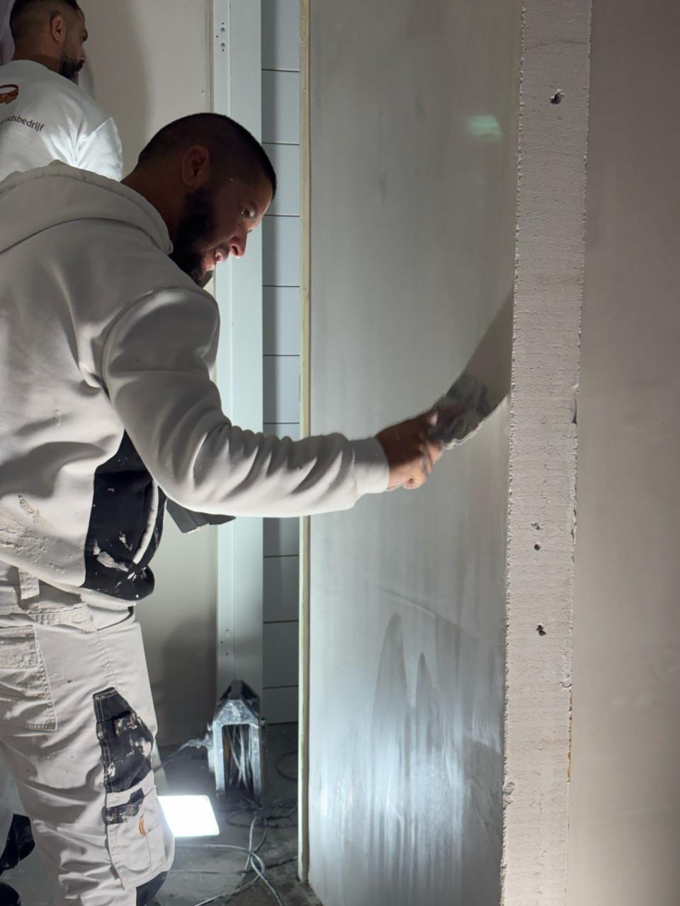 Stuc&AfbouwZeeland Stukadoor,Schilder,Gipsplaatwerk,Tegelzetwerk,Egaliseren