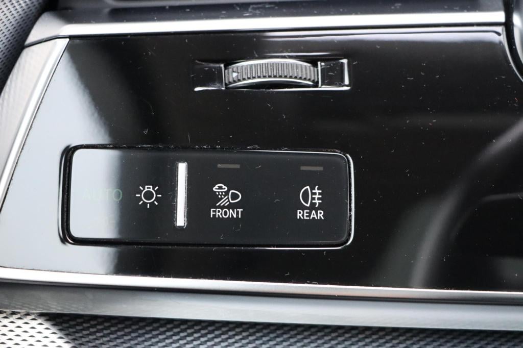 Audi Q7 55 tfsi e quattro pro line s 381pk tip-tronic | soh 87,9% |