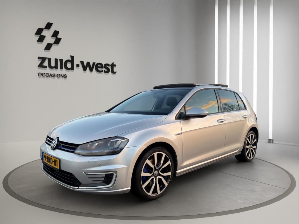 Volkswagen Golf 1.4 tsi gte pano camera acc