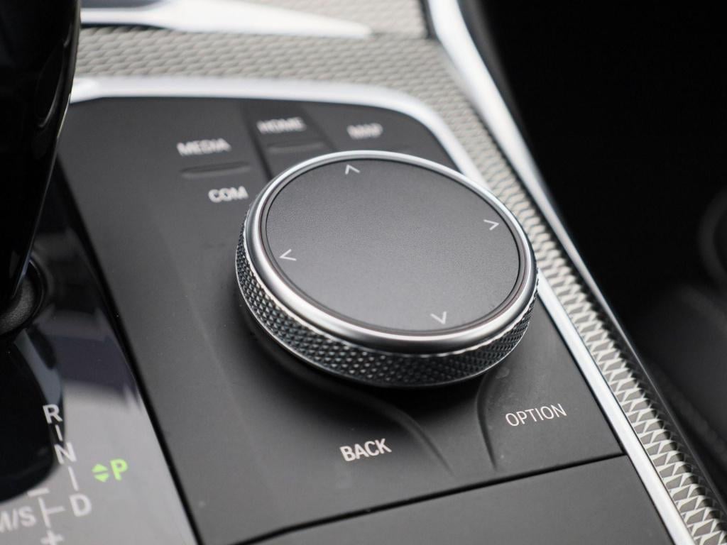 BMW 3-serie touring 330e high executive | m-sport | automaat | lmv | naviga