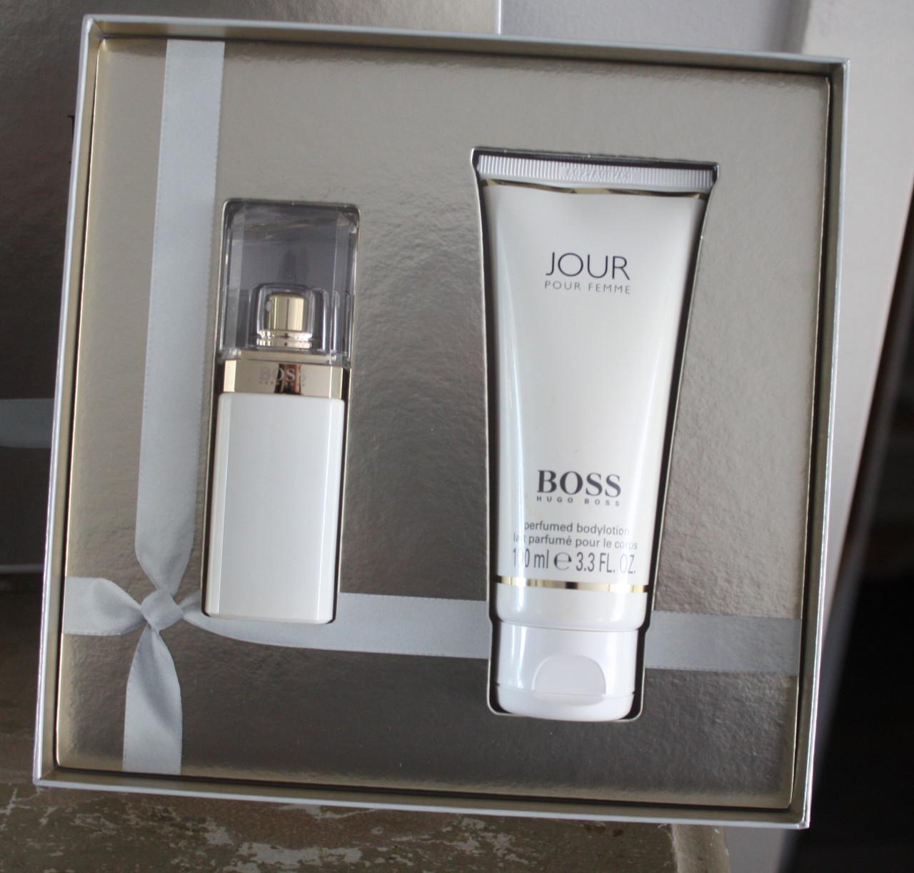 Hugo Boss Jour 30 ml - Eau de parfum - for Women - Geschenkset 2-delig Boss