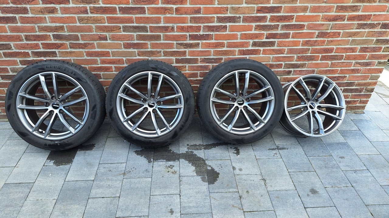 4 velgen BMW + 3 banden