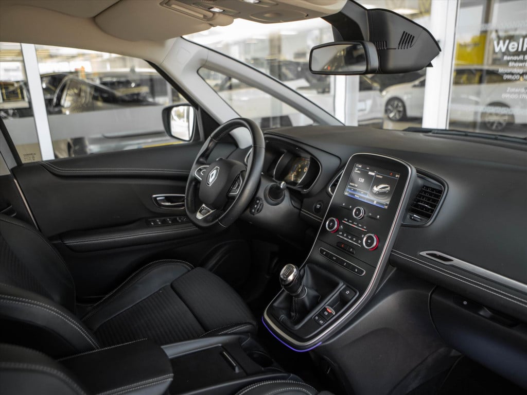Renault Scenic tce 130 intens | climate control | navigatie | park. sensore