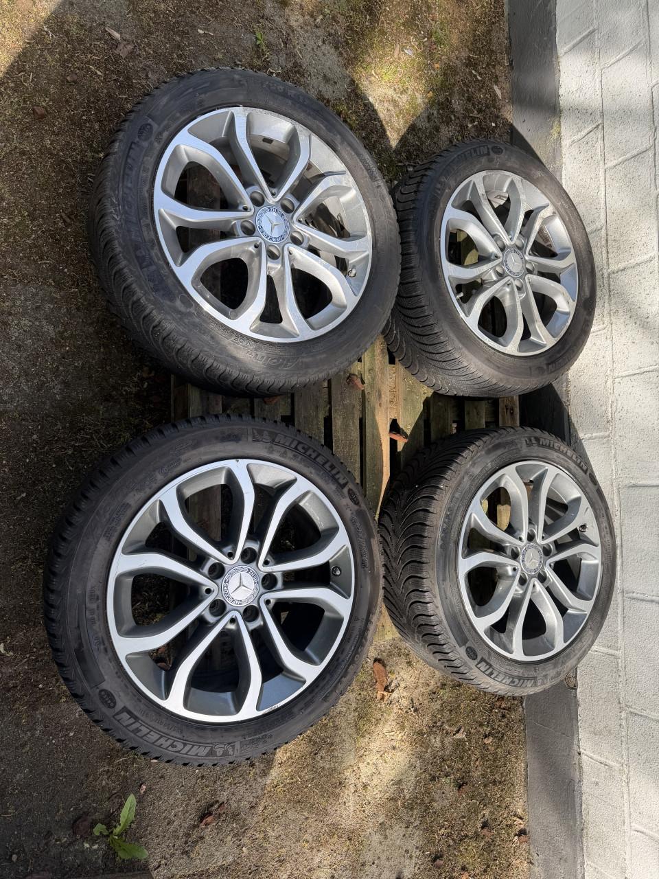 Originele 17 inch Mercedes C-Klasse W205 Velgen & Winterbanden