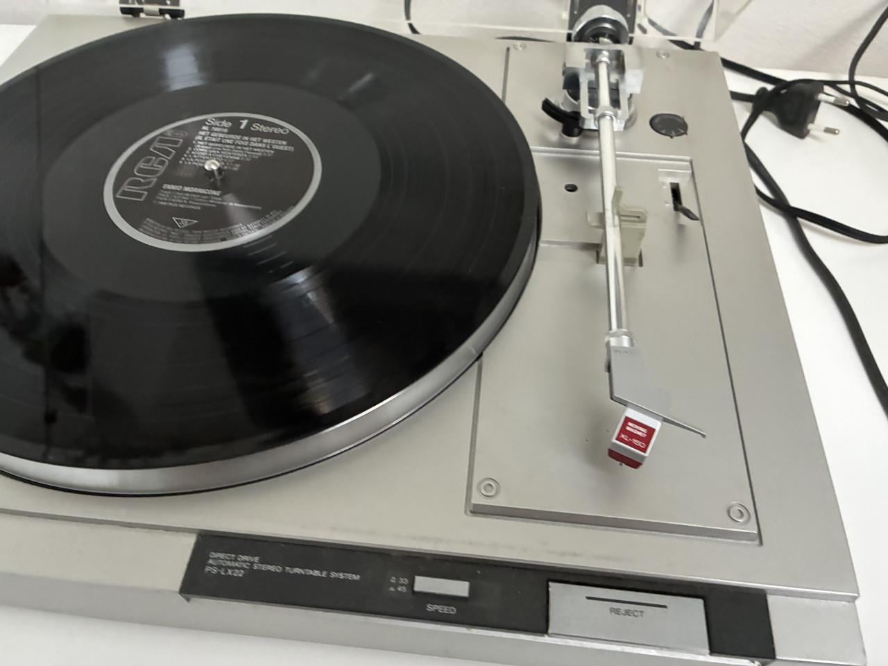 Sony pas LX 22 platenspeler met nieuwe naald