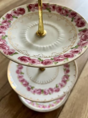 Etagere