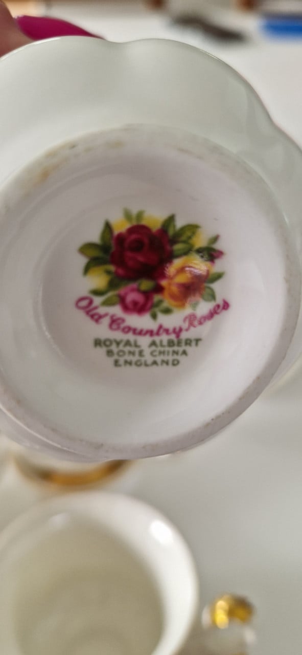 Royal Albert kop en schotels