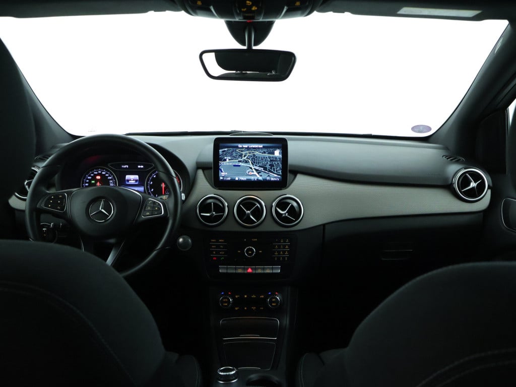 Mercedes-Benz B-Klasse 180 ambition | panoramadak | memory stoel | climate 