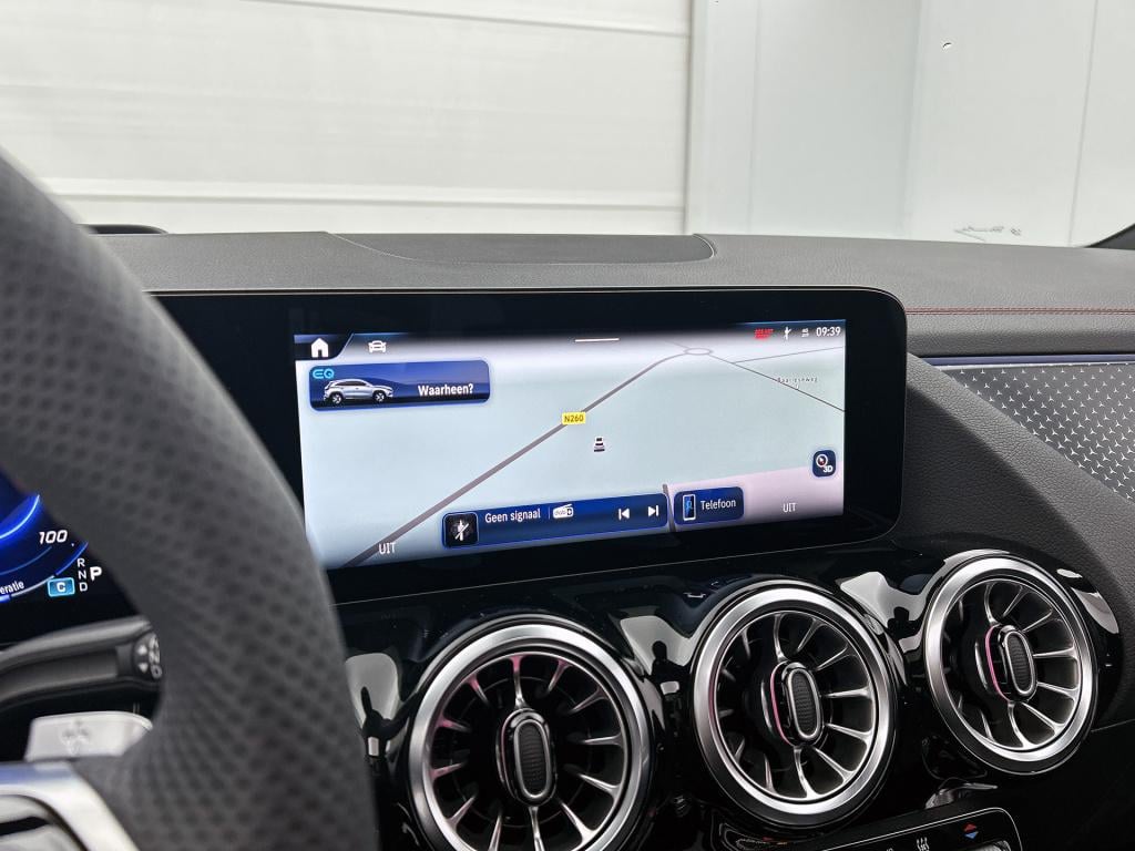Mercedes-Benz Eqa 250+ business solution amg 71 kwh | trekhaak | nightpakke