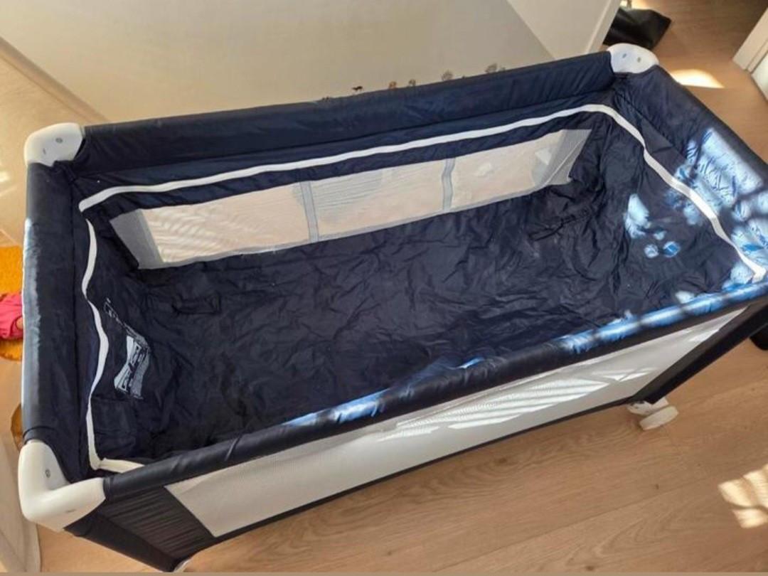 Safety first campingbed met accessoires