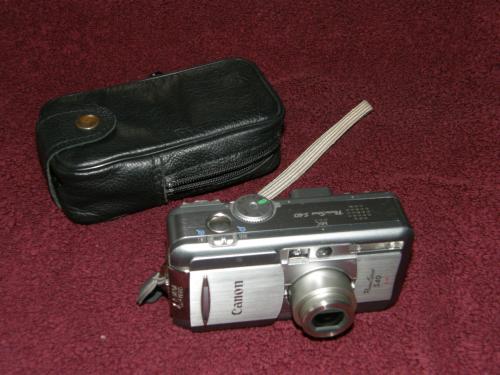 Canon camera S40