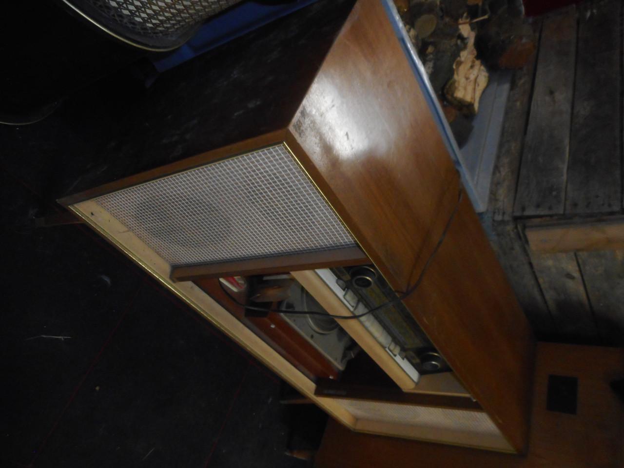 Vintage radiomeubel