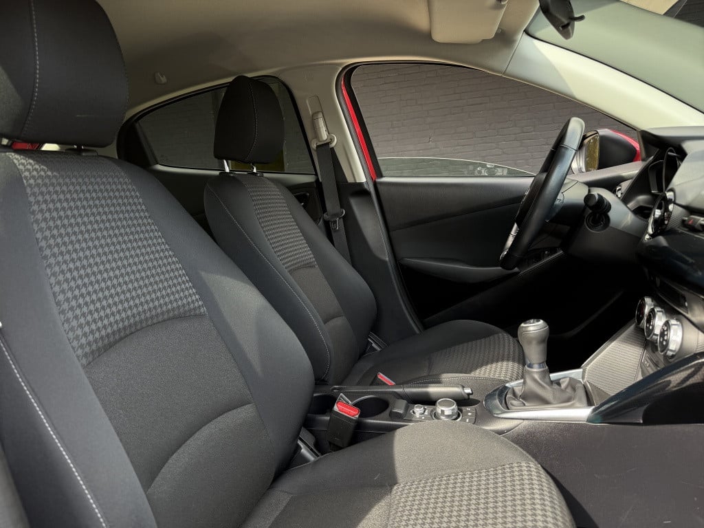 Mazda 2 1.5 skyactivg skl gt // dealer onderhouden //