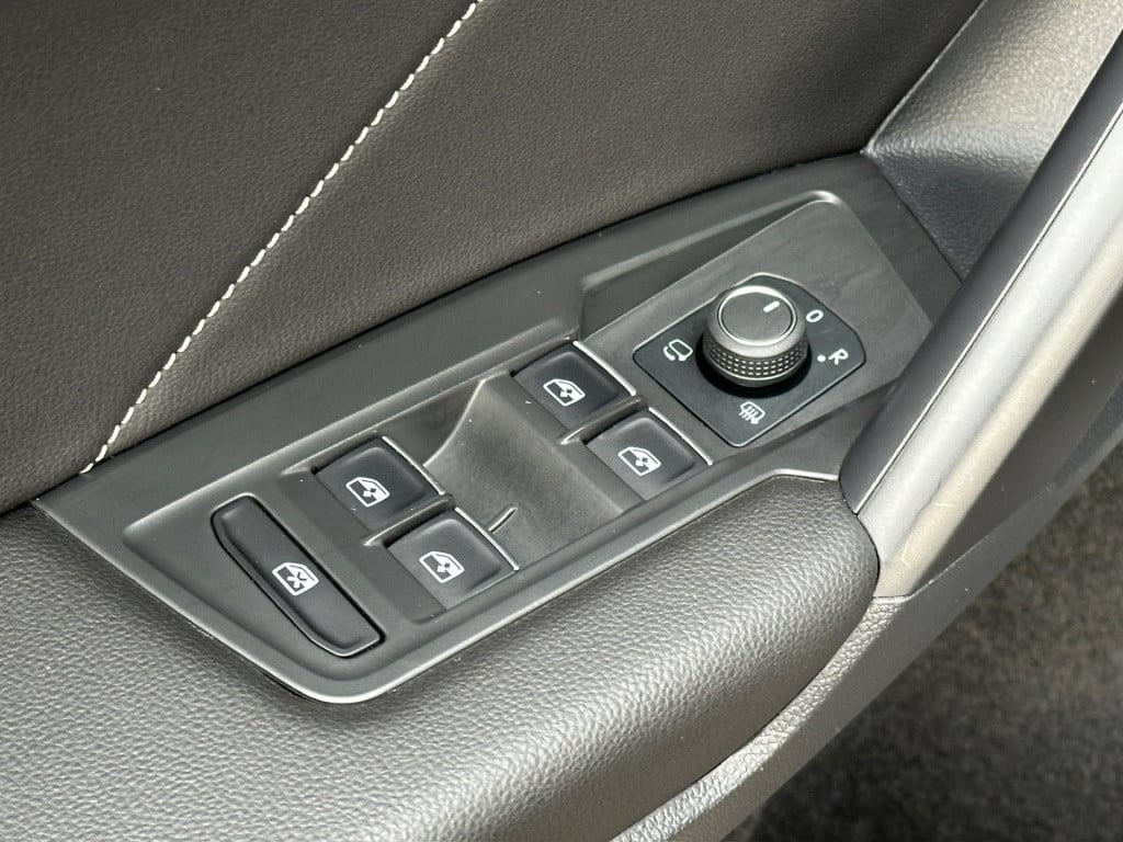 Volkswagen Tiguan Allspace 1.5 tsi 150pk dsg r-line | black line | trekhaak