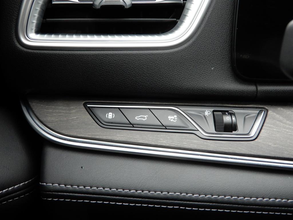 Dfsk E5 Phev 1.5 l2 | 7-persoons | pano | leder | direct leverbaar